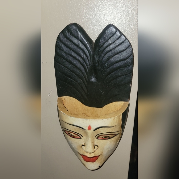 VINTAGE HANDCARVED WOODEN 6X12" WALL SCULPTURED WALL MASK - Picture 7 of 9